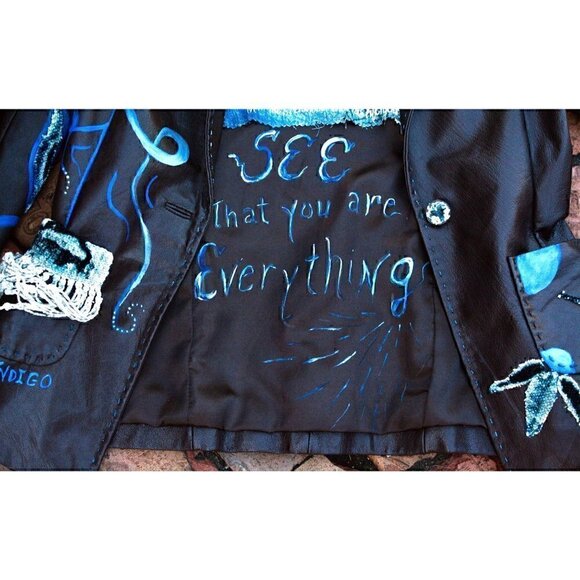 Vintage brown lambskin jacket; Hand painted, blue abstract unique hearts fringe - Picture 8 of 16